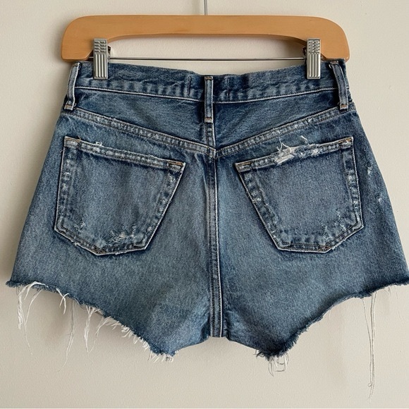 AGOLDE Parker CutOff Denim Short in Clutch - Picture 6 of 13